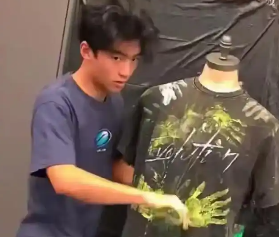 AA, 得有点向上