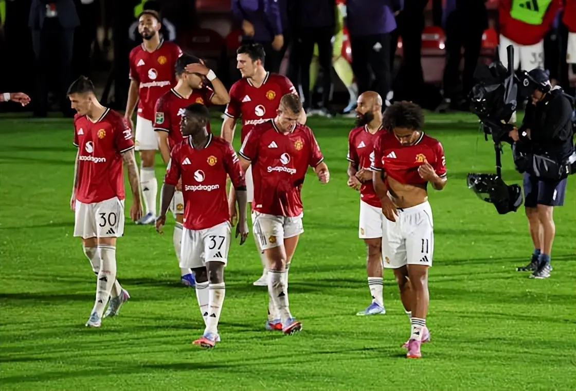 div, 渴望安菲尔, 周四才从阿 div, 渴望安菲尔, 周四才从阿